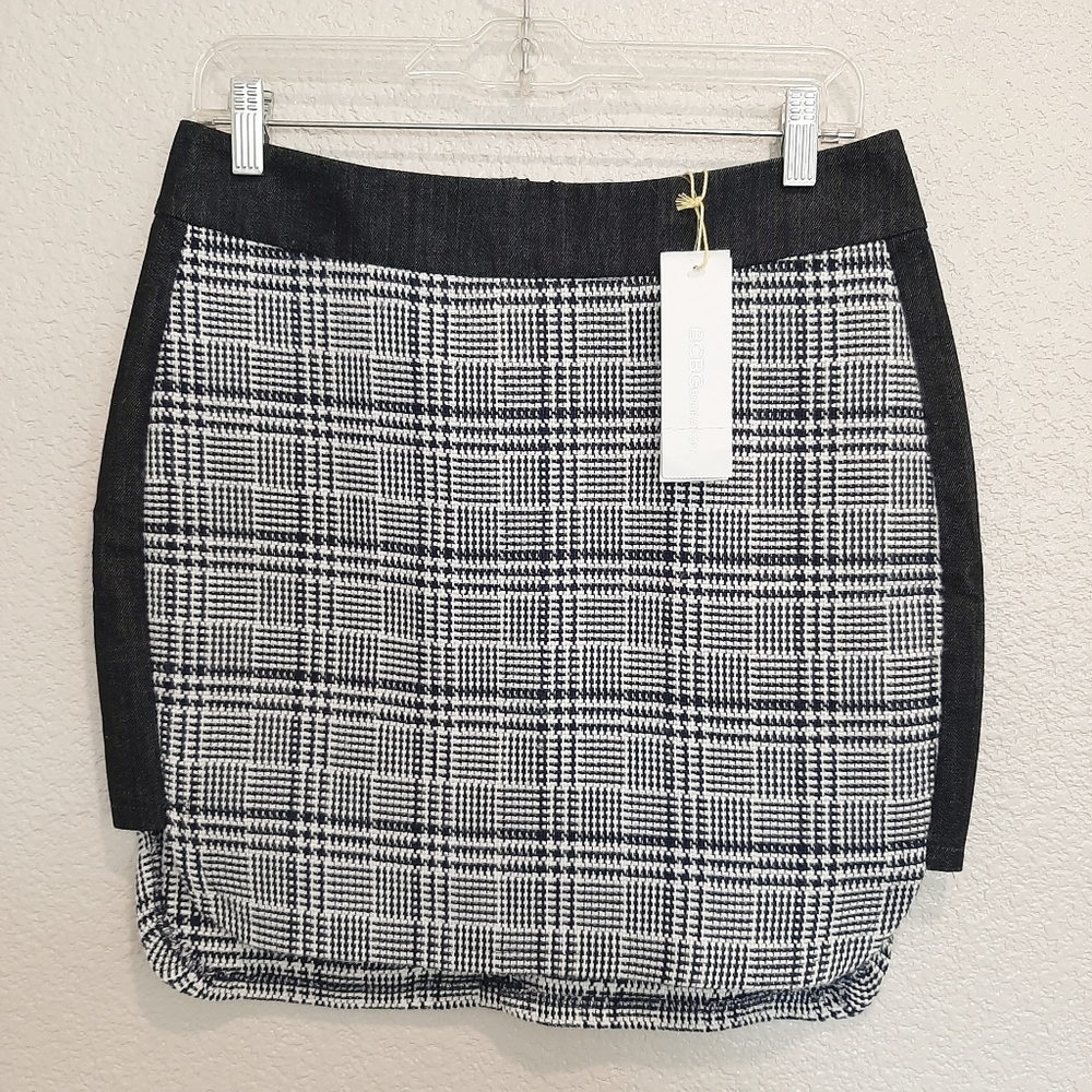 ⭐️5/$20 NEW BCBG Generation Tweed Denim Mini Skirt Size 8